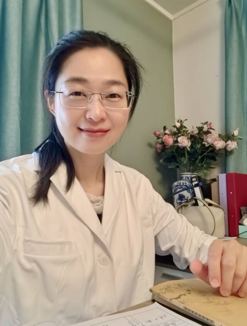 Dr. Huang